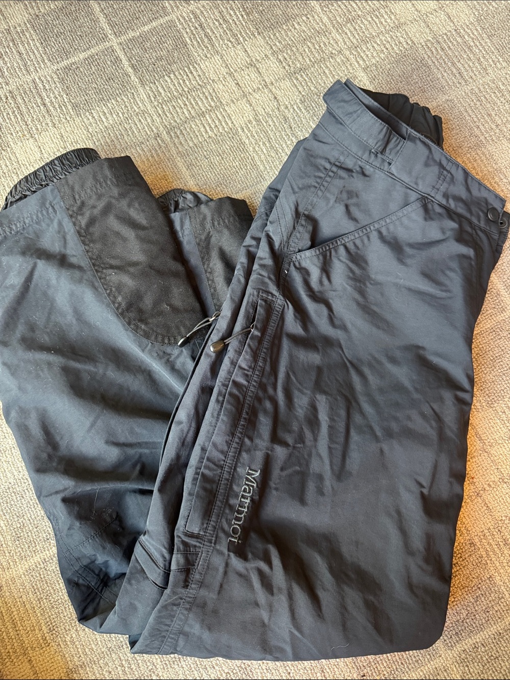 Marmot women’s ski pants- black
